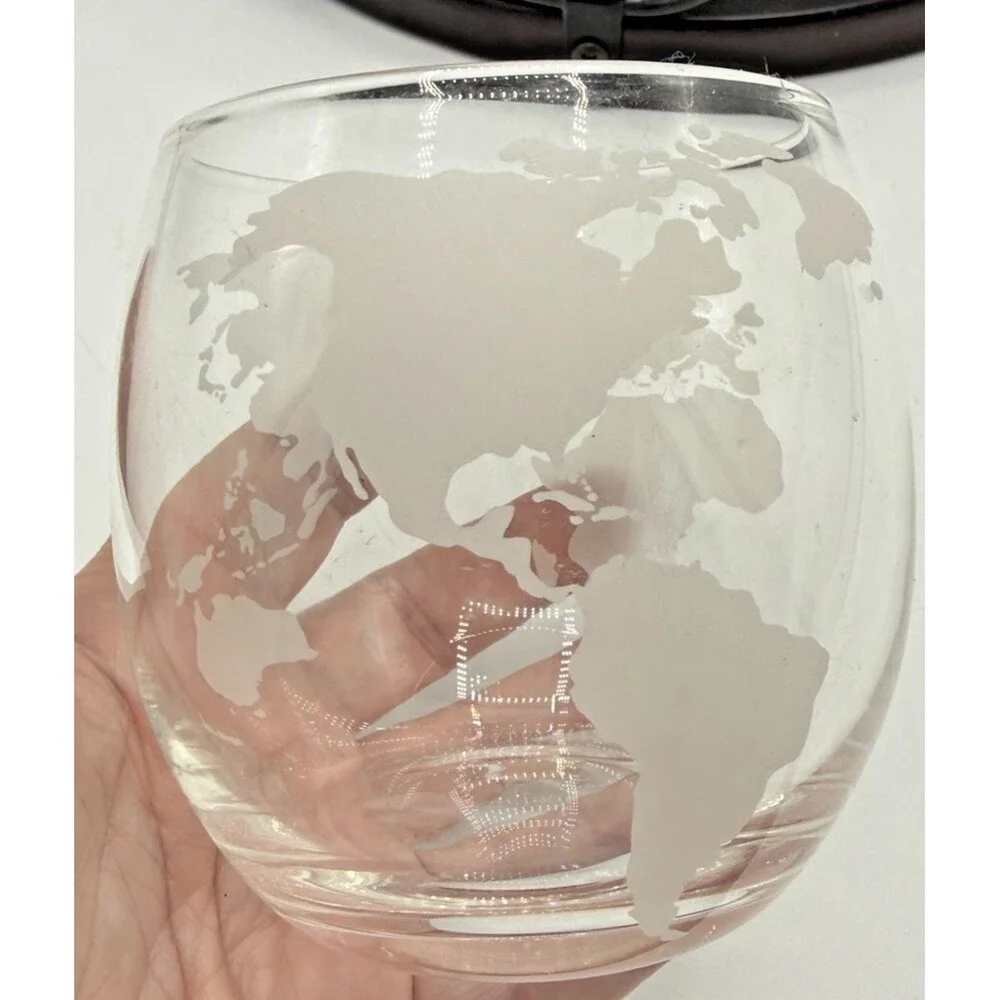Whiskey Liquor/Wine Decanter Globe World Set Spun Glass Ship 4 Glasses/Tray